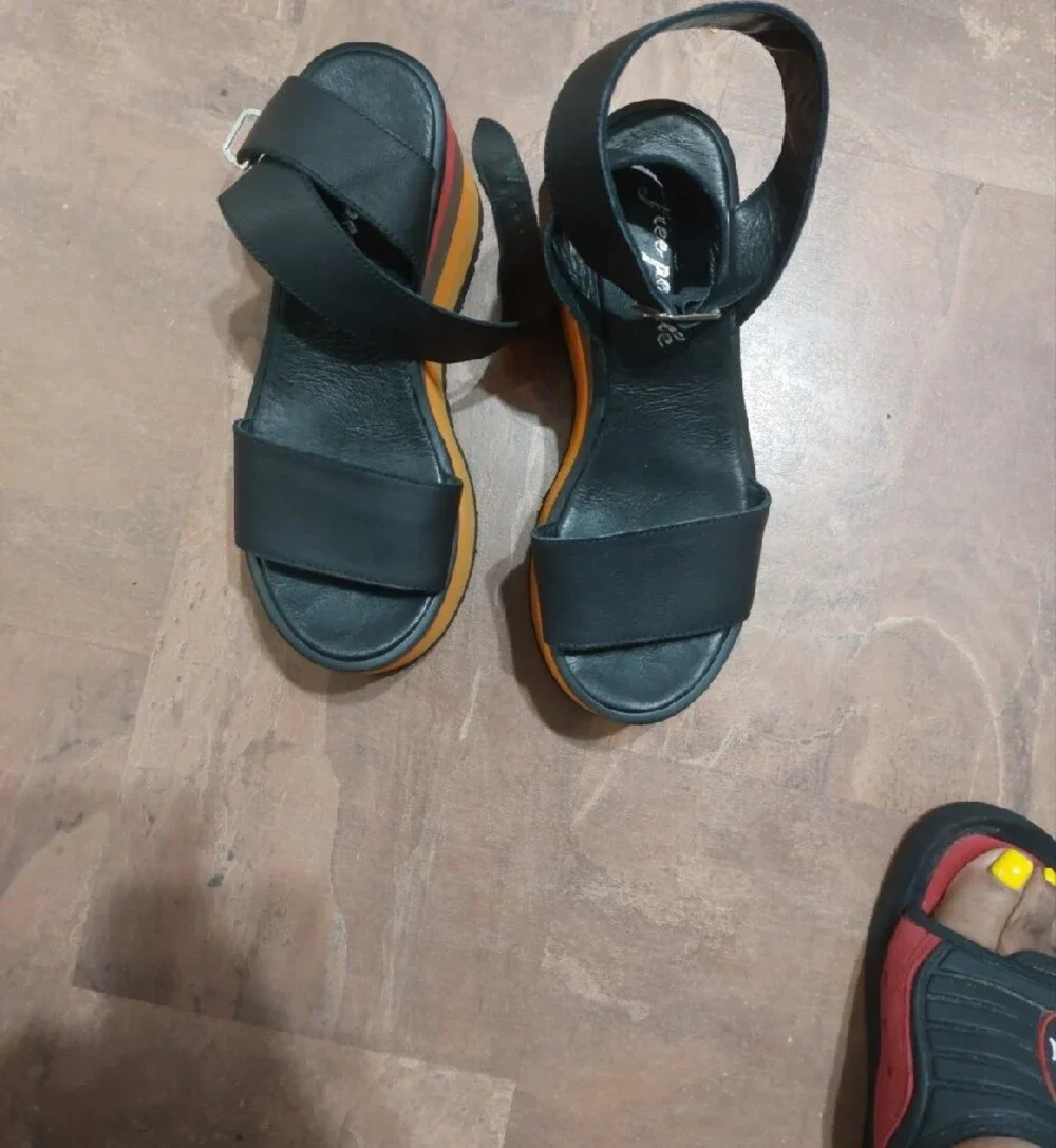 Black Platform 